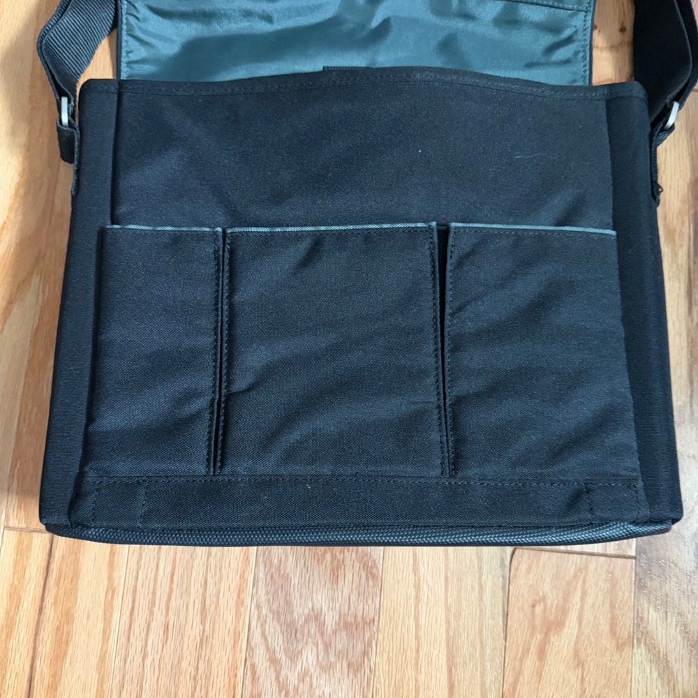 Bose SoundDock Portable Travel Bag Carrying Case Rectangle Shoulder Strap Black‎ - Picture 4 of 10